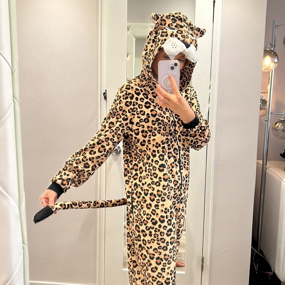 Cute Halloween costume Tiger / you can wear a PJ at home - Picture 5 of 5